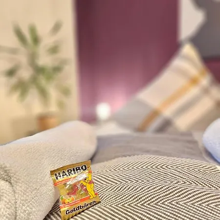 Doppelzimmer 1 I Geteiltes Bad & Kueche I Mit Dem Nur 4 Min Bis Zum Hauptbahnhof בית אירוח *