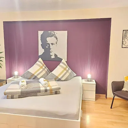 Doppelzimmer 1 I Geteiltes Bad & Kueche I Mit Dem Nur 4 Min Bis Zum Hauptbahnhof בית אירוח פרייבורג