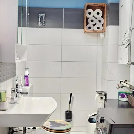 Doppelzimmer In Privathaus I Geteiltes Bad & Kueche I Mit Dem 4 Min Bis Zum Hauptbahnhof منزل للإقامة