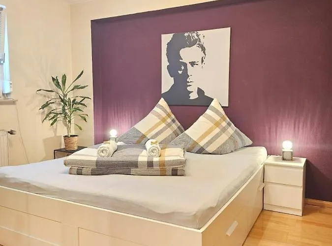 Doppelzimmer 1 I Geteiltes Bad&küche I Mit Dem Nur 4 Min Bis Zum Hauptbahnhof * Friburgo de Brisgovia